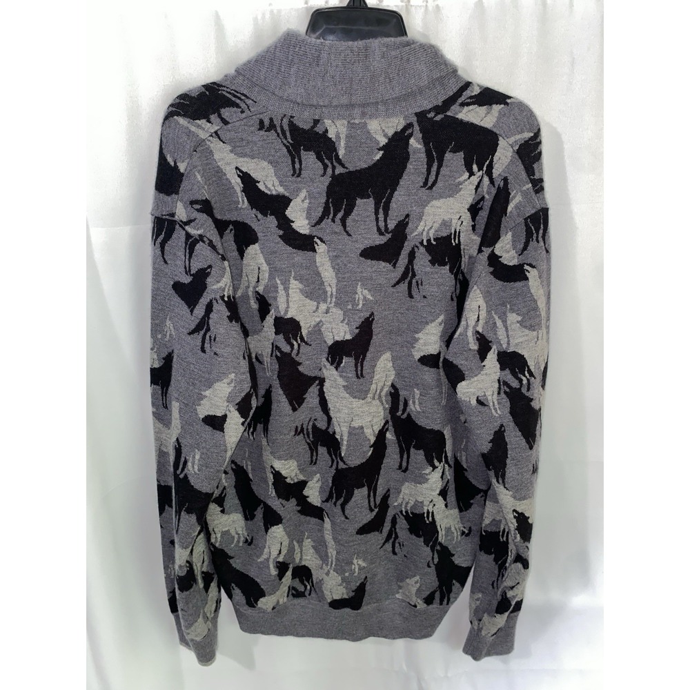 Greyson Wolf Cardigan Sweater Shawl Mens Medium Gray Black All Over Print - Picture 4 of 4